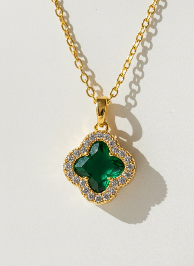 Funkcase Antique Clover Pendant