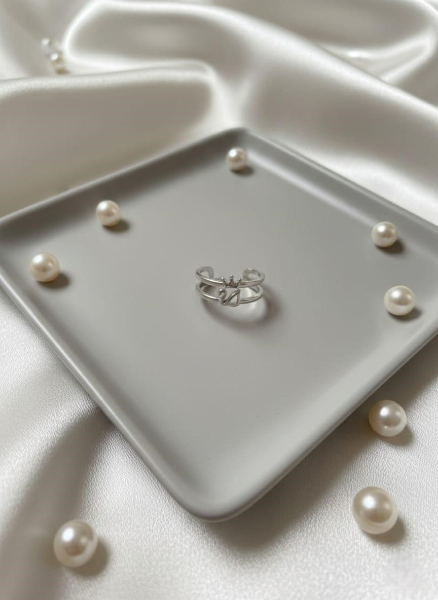 Funkcase Swan Crown Ring