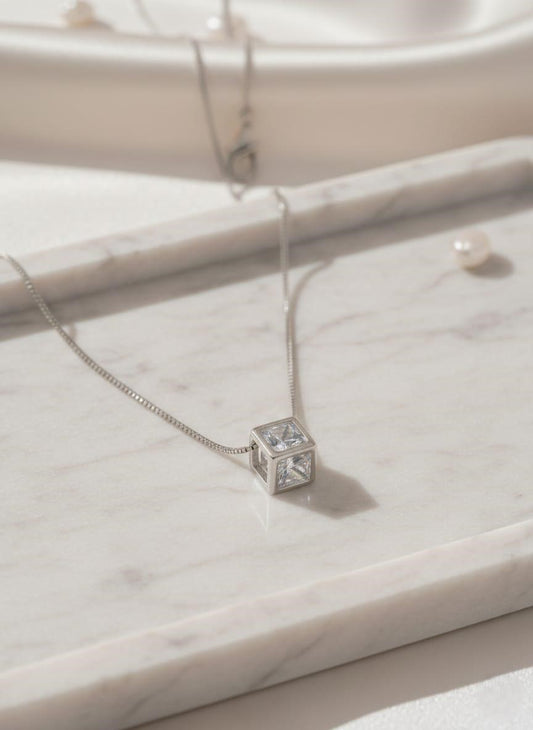 Funkcase cube pearl pendant