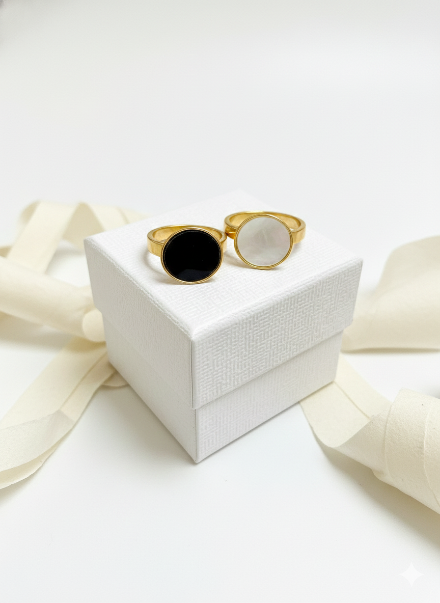 Funkcase Onyx Signet Pearl Ring