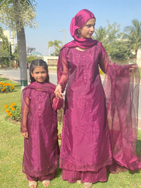 Funkcase Mera Aks - Mother Daughter