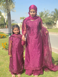 Funkcase Mera Aks - Mother Daughter