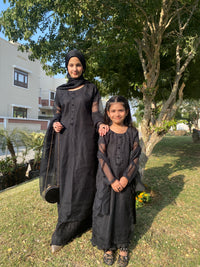 Funkcase Mera Aks - Mother Daughter